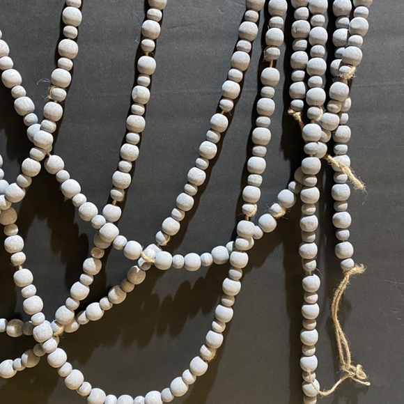 Natural Wooden Bead Garlands on Jute Lot of 5 Gray 74", Beads: ⅜" and ⅝" - Picture 7 of 10